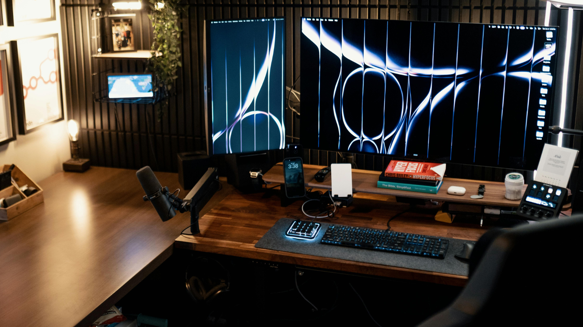 From Workstations to Home Gyms: The Versatility of The Gripper Cord Connector