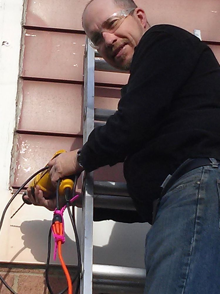 The Gripper Cord Connector