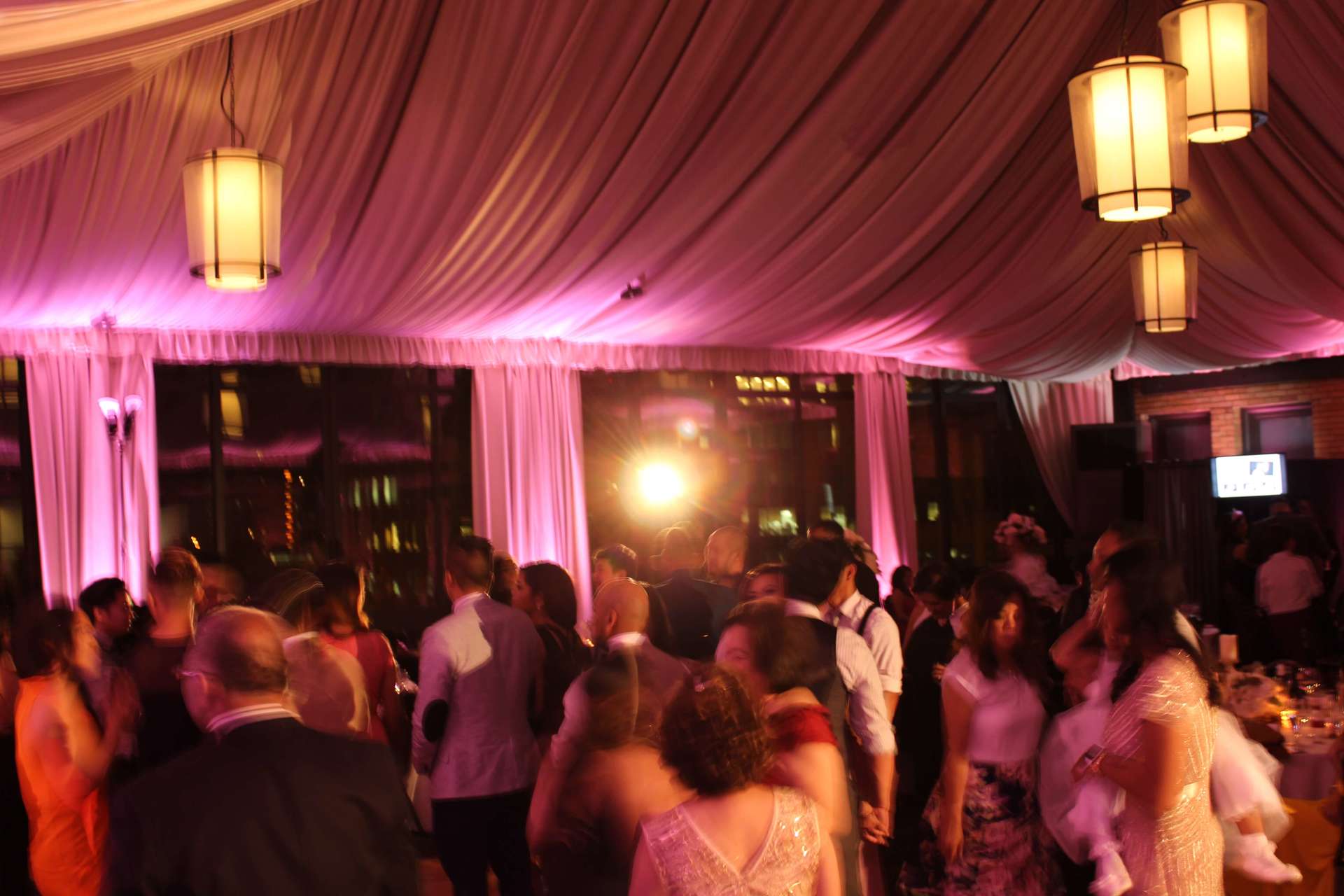 citizen hotel downtown sacramento pink uplighting wedding