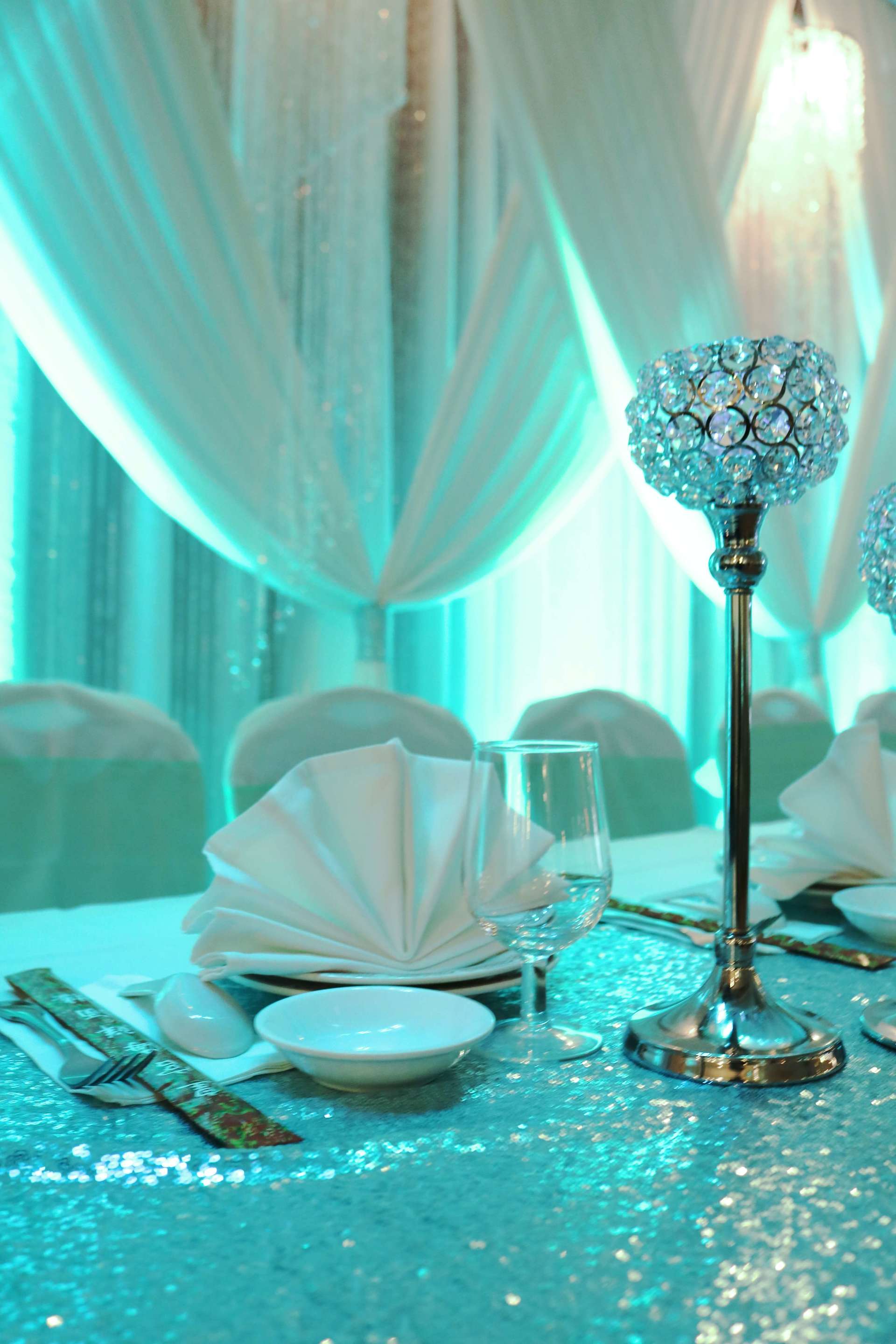 Kings Palace Restaurant Wedding Turquoise Blue Sacramento Brighten Up Event Lighting