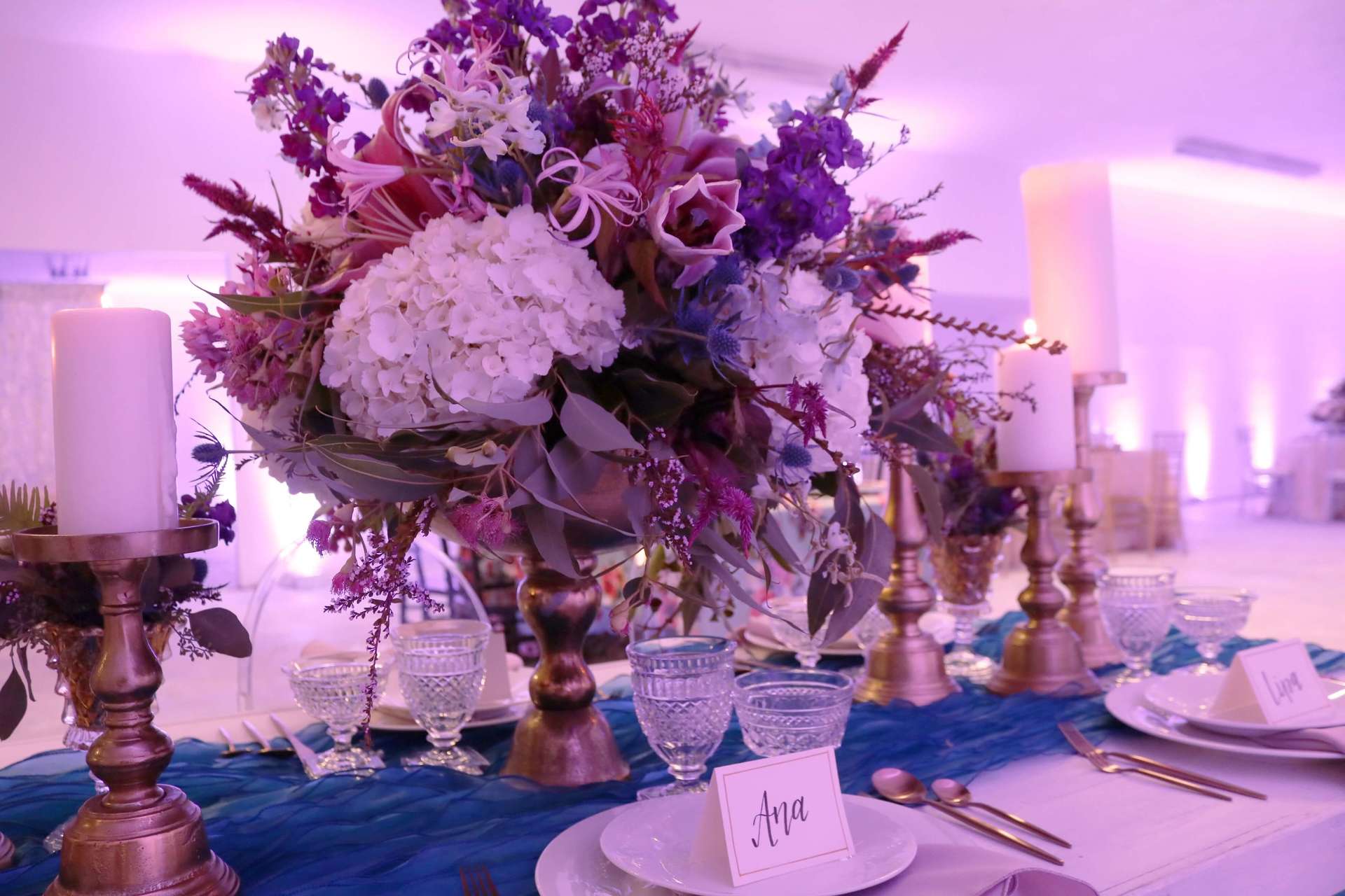 Metropolitan Event Center Sacramento Lilac Wedding Brighten Up Event Lighting