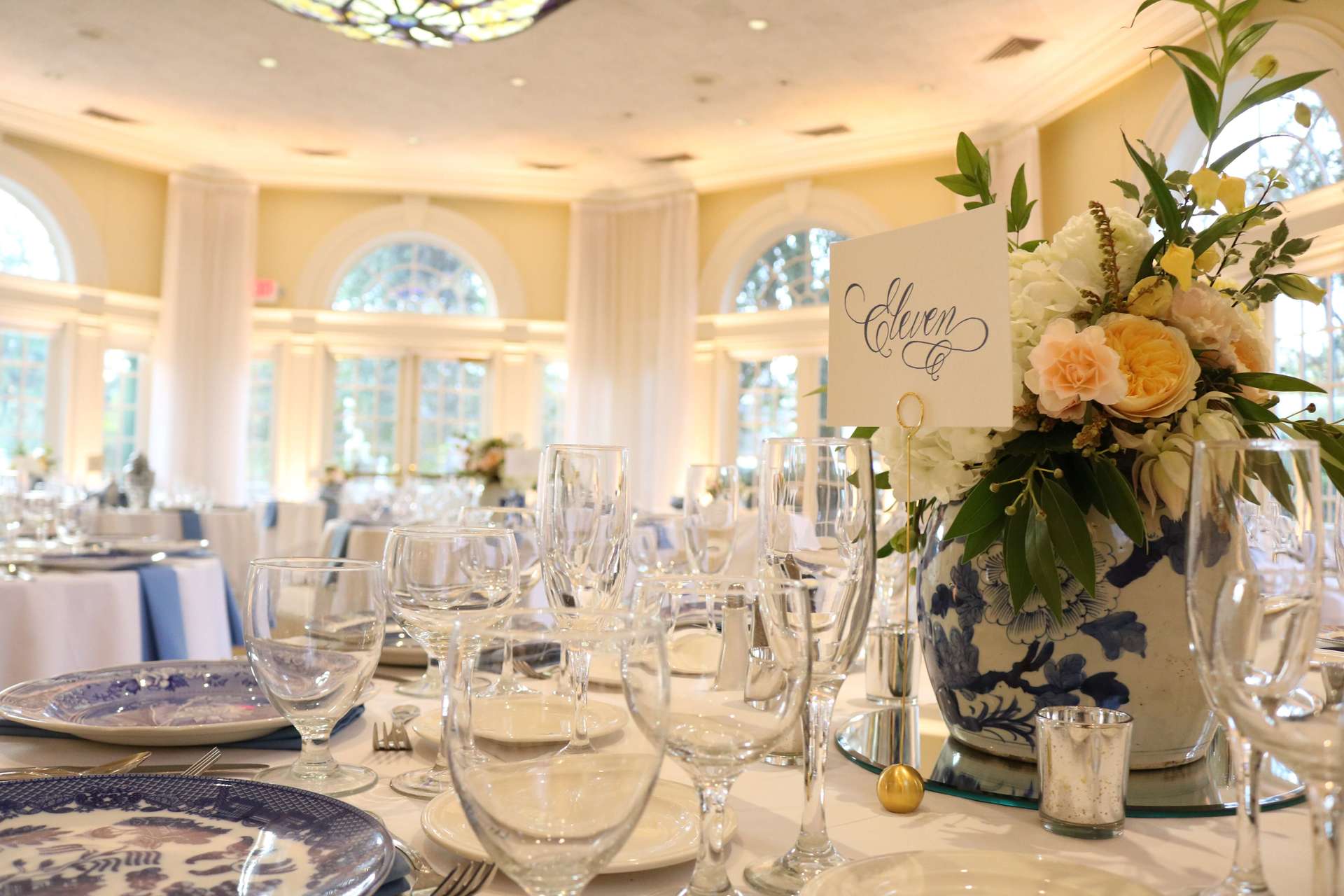 vizcaya wedding champagne up-lighting downtown sacramento