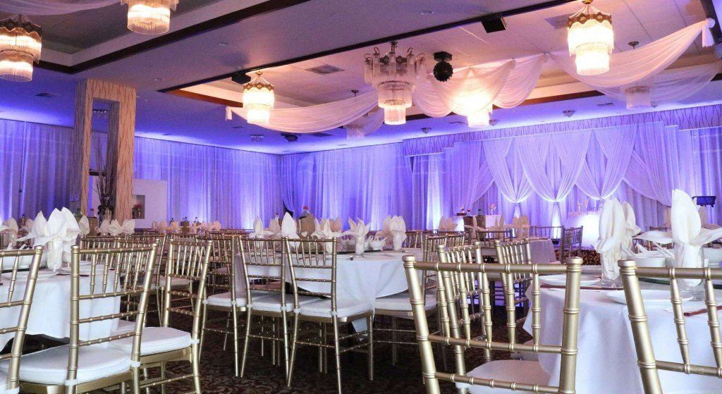 blue event lighting at the Asian Pearl Restaurant