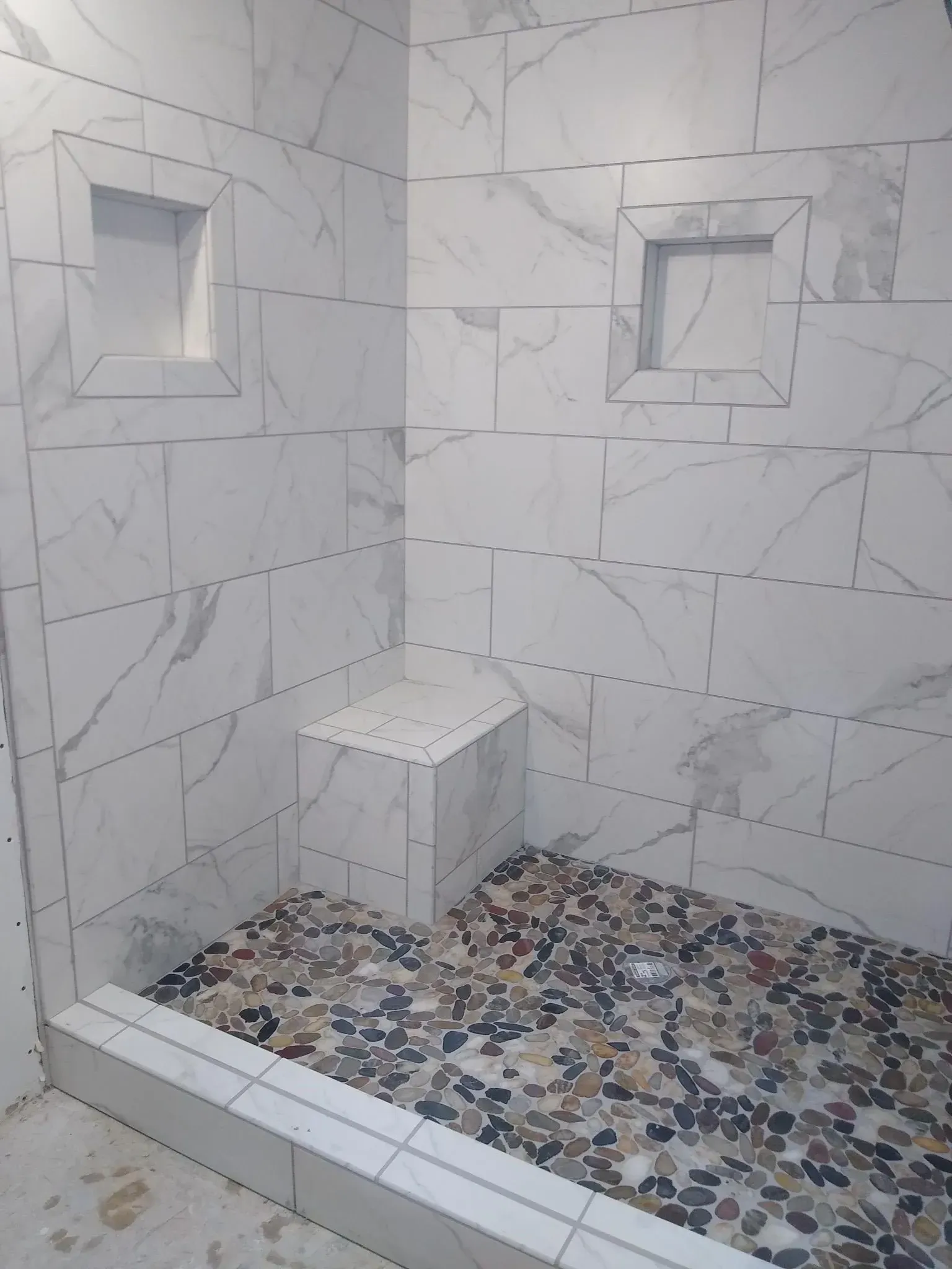 532 Hickory Bathroom 2 After — Dayton, OH — Drymaxx Ohio