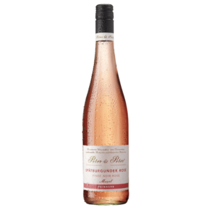 Rosé wijn van Spätburgunder druif uit Duitsland, frisse rosé wijn met aardbei, rode bes en lichte kruidigheid in de wijn.