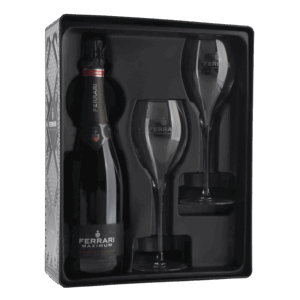 Mousserende wijn uit Italië, Ferrari Maximum Brut geschenkset met zwarte fles en twee gegraveerde glazen