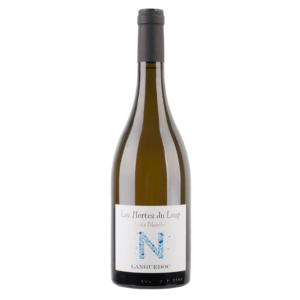 Witte wijn uit Languedoc Frankrijk van verschillende druiven, frisse wijn met citrus, Franse wijn met elegantie en pit.