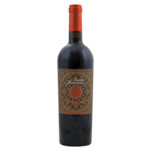 Italiaanse wijn van Nero d’Avola uit Sicilië, Feudo Arancio met rijk versierd etiket en volle rode wijn met diepgang