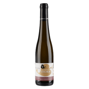 Dessertwijn Thorn Cuveé Barones, Limburg Nederland, edelzoete witte wijn met smalle fles en elegant etiket