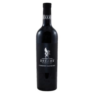 Rode wijn Cabernet Sauvignon uit Moldavië met zwart etiket en zilveren leeuwlogo, Moldavische wijn