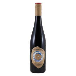 Rode wijn Pinot Noir uit Rheinhessen Duitsland met kunstzinnig etiket op kraftpapier, Duitse wijn