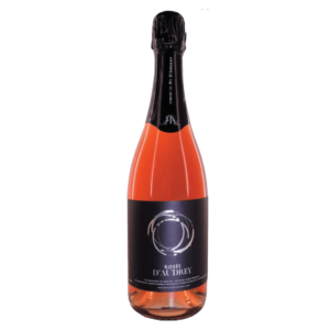 Mousserende rosé wijn uit Frankrijk, Rosé d’Audrey in donkere fles met modern zwart etiket en heldere zalmroze kleur