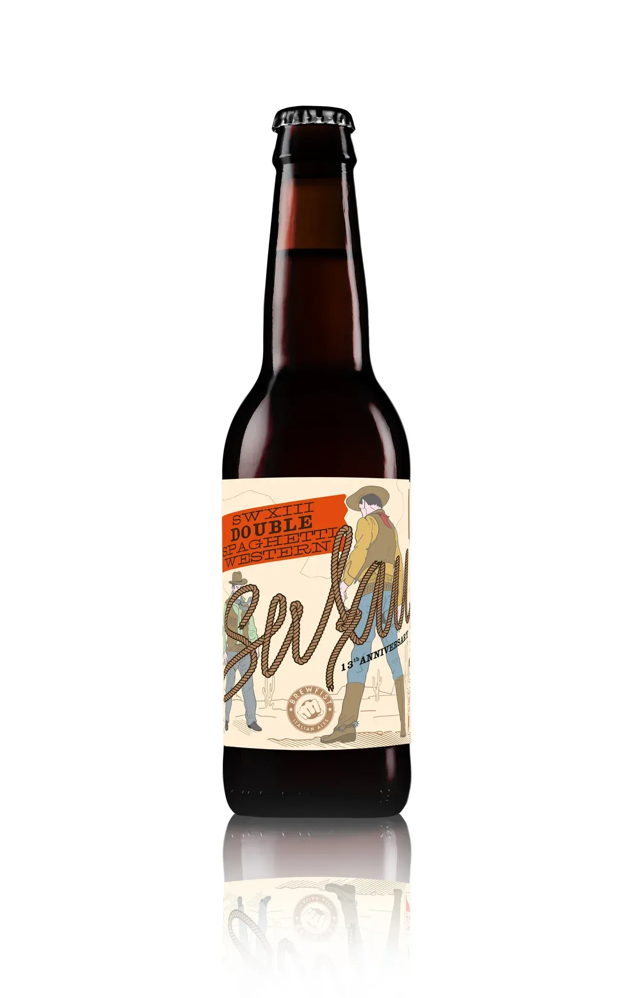 Bruine bier fles met label in westernstijl, cowboys en touwletters: Double Spaghetti Western 13th Anniversary bier.