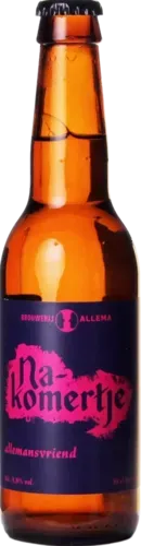 Bruine fles Nakomertje bier van Brouwerij Allema met donker etiket, bier met soepel karakter en warme afdronk.