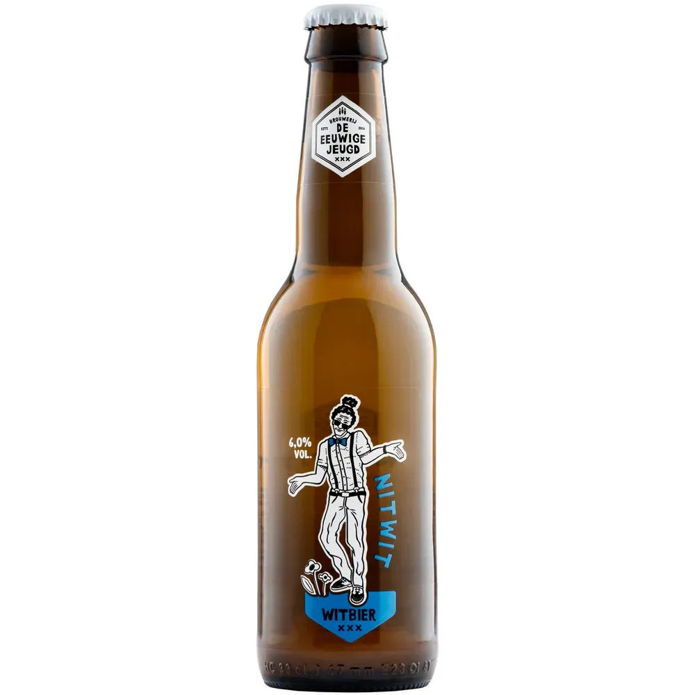 Fles bier met label van Nitwit van Brouwerij de Eeuwige Jeugd. Illustratie van dansende figuur. Fris witbier. Lekker bier.
