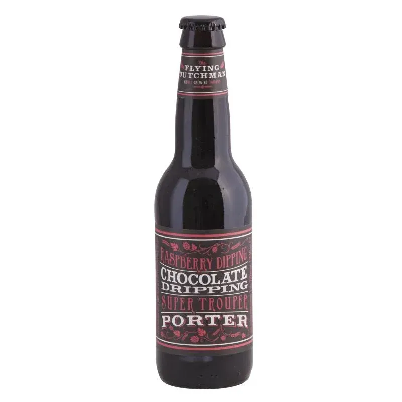 Fles Super Trouper Porter bier van The Flying Dutchman met zwart-rood etiket vol chocolade en framboos