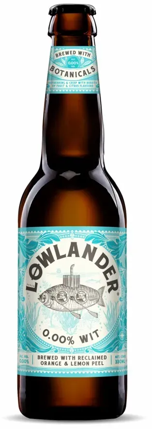 Lowlander bier – alcoholvrij witbier in bruine bier fles met blauw label, fris van smaak met citroen- en sinaasappelschil.