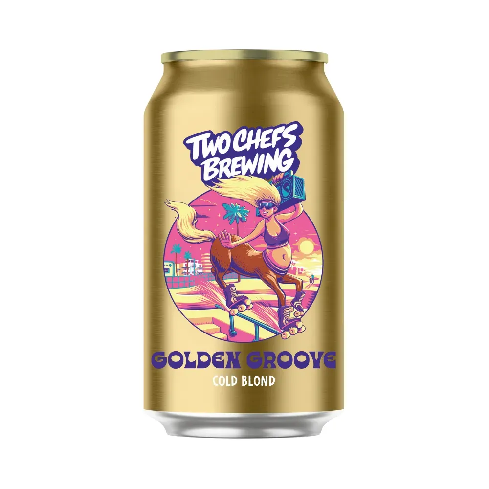 Blikje Golden Groove Cold Blond bier van Two Chefs Brewing, met illustratie van een  centaur op goudkleurige achtergrond.