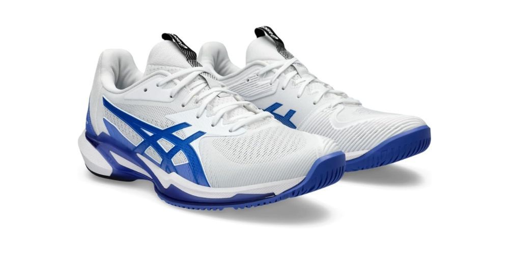 white asics tennis shoes