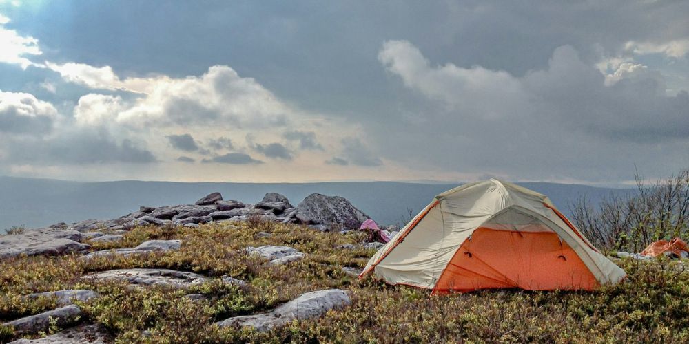 Camping at Seneca Rocks in West Virginia with stunning views