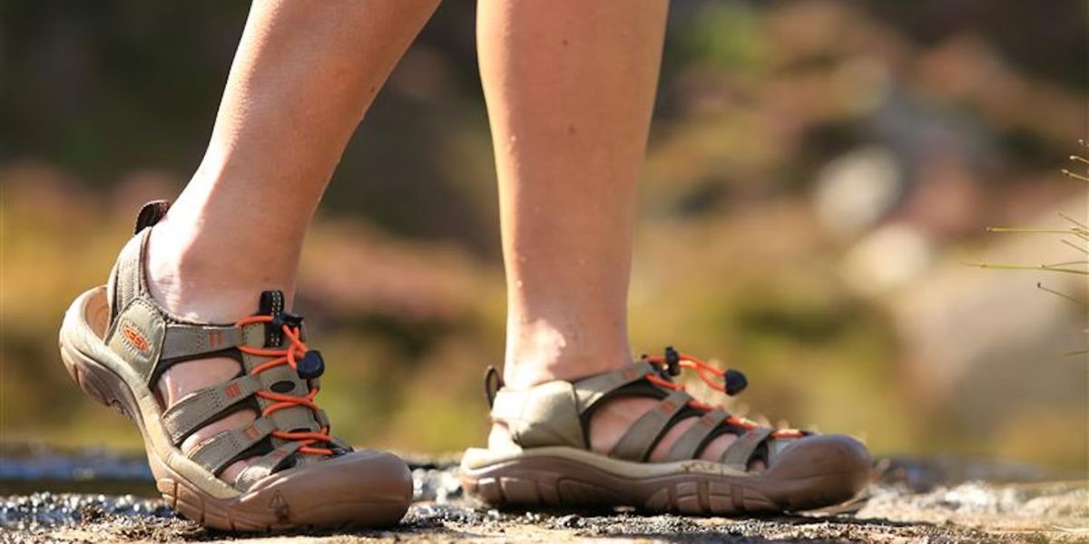 womens hiking sandals