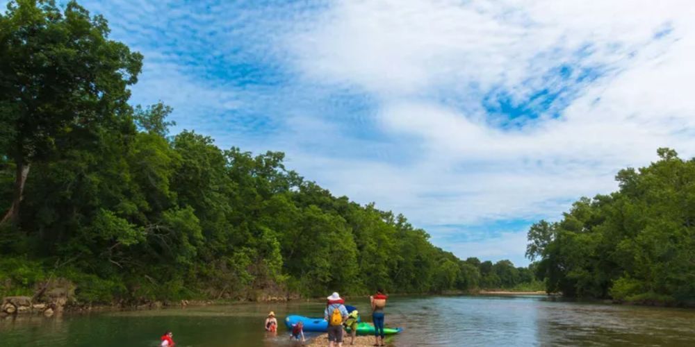 best places to kayak in missouri