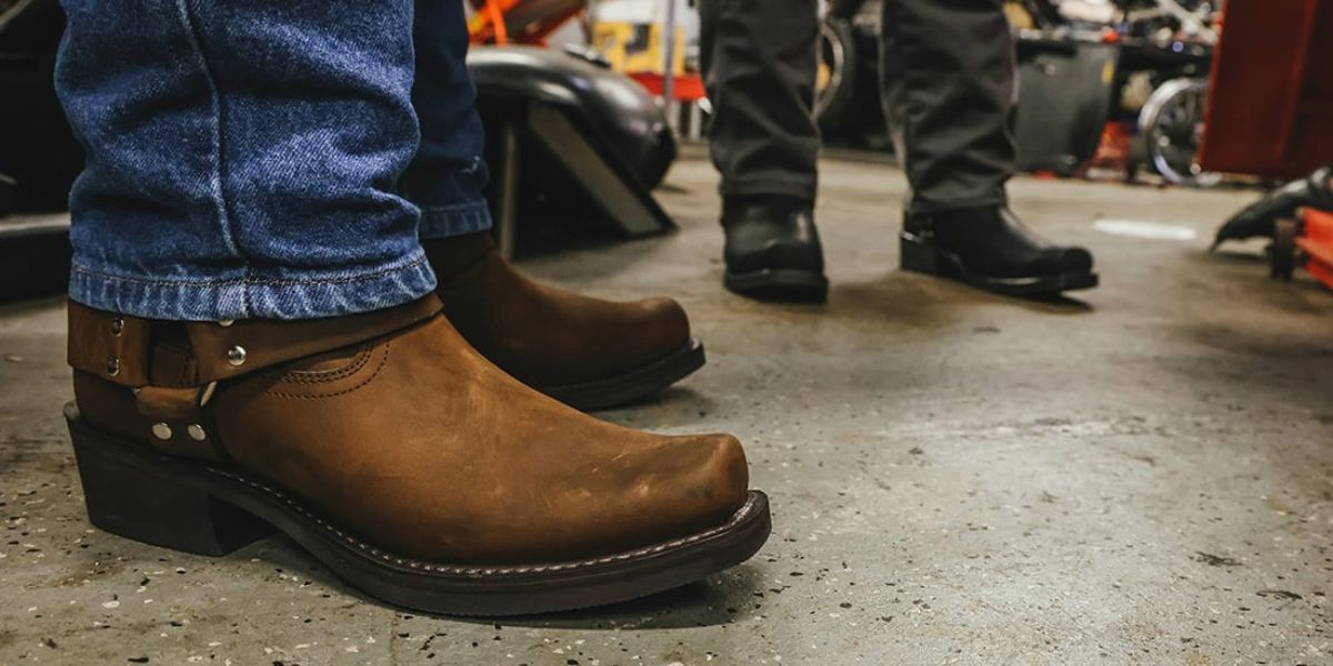 leather motorcycle boots
