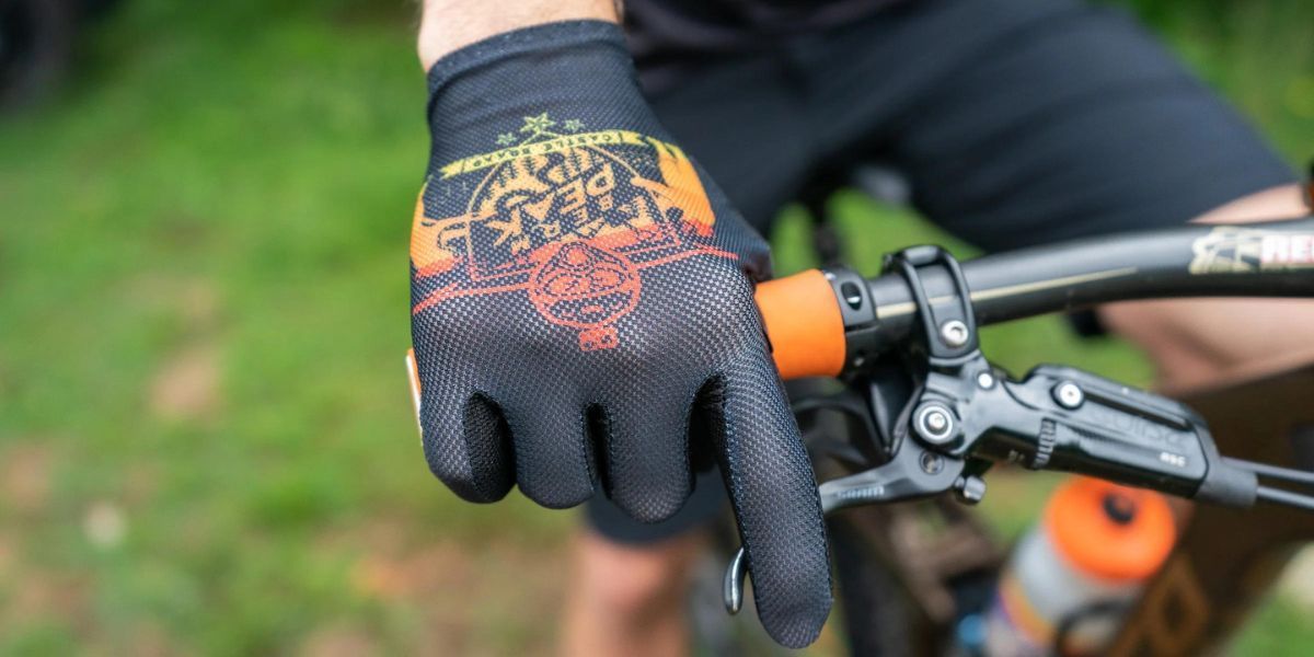 mountain biking gloves