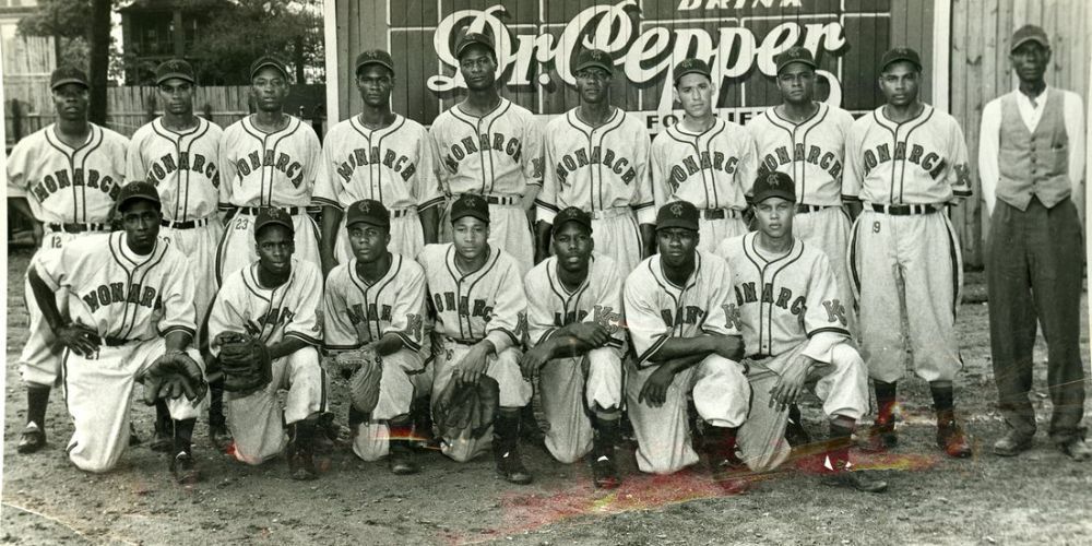 A black and white photo of a baseball team