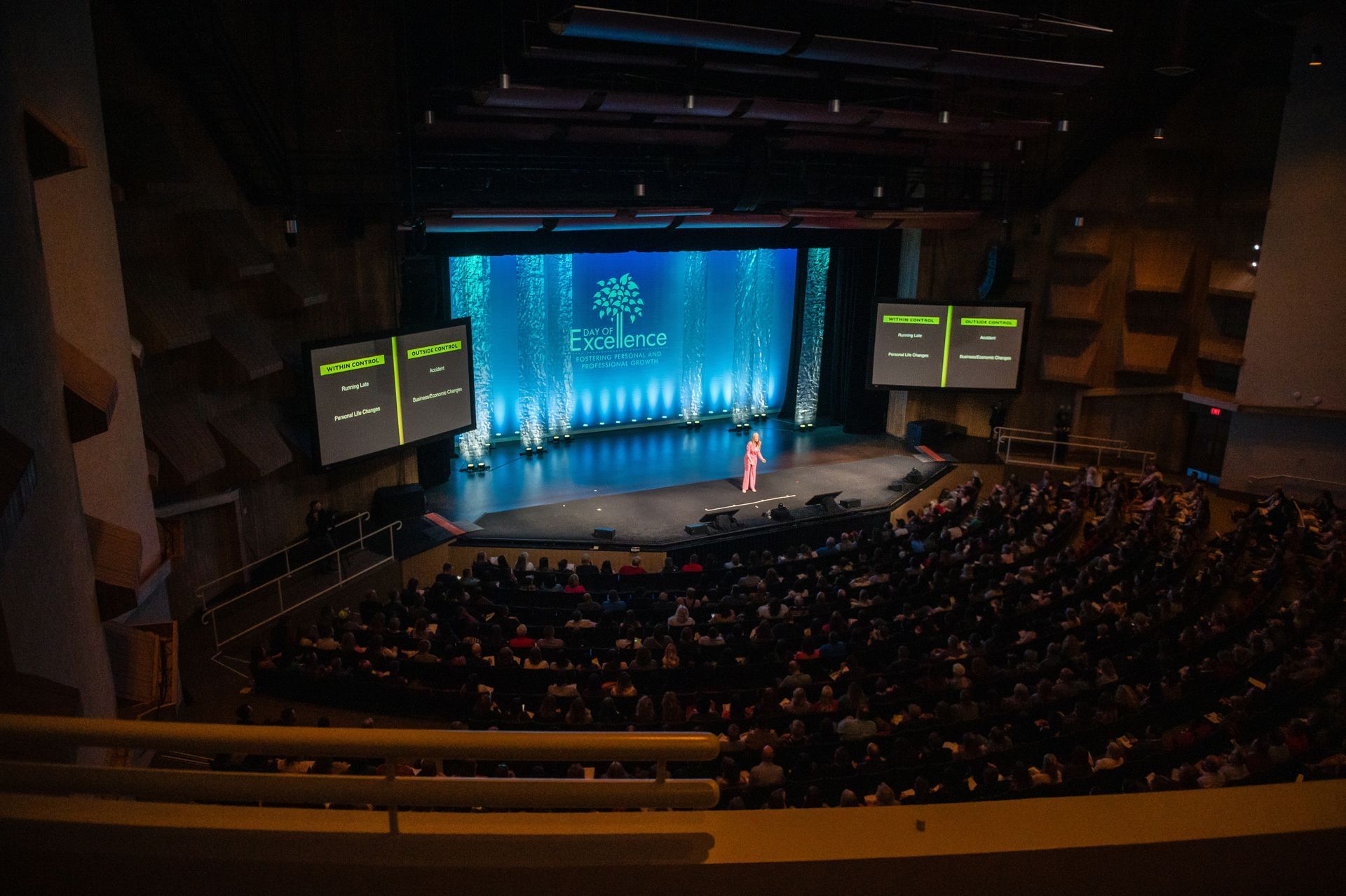 View Betsy Allen-Manning, Leadership Keynote Speaker, Retention Expert & Workplace Culture Expert's Topics