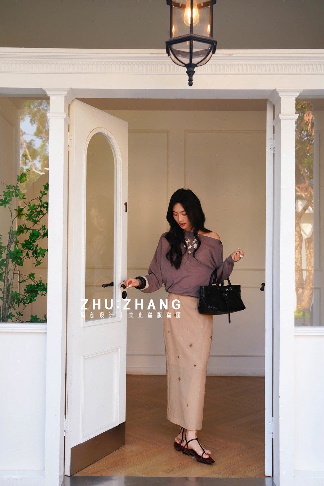 B077 一字領針織上衣（可不露肩）