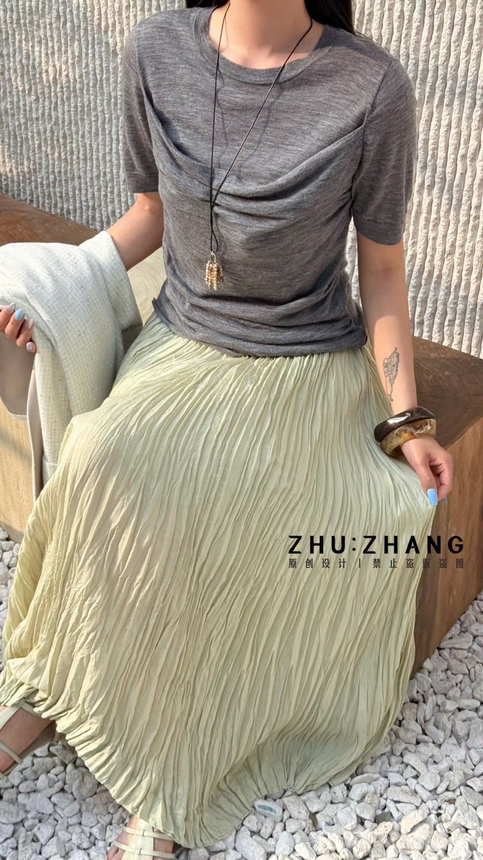 B078 壓褶長裙（ 後面鬆緊帶）