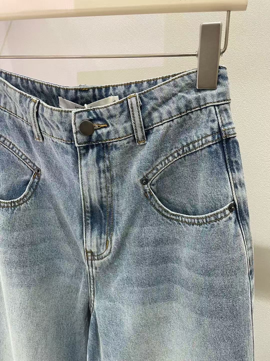 A028 復古洗水牛仔褲