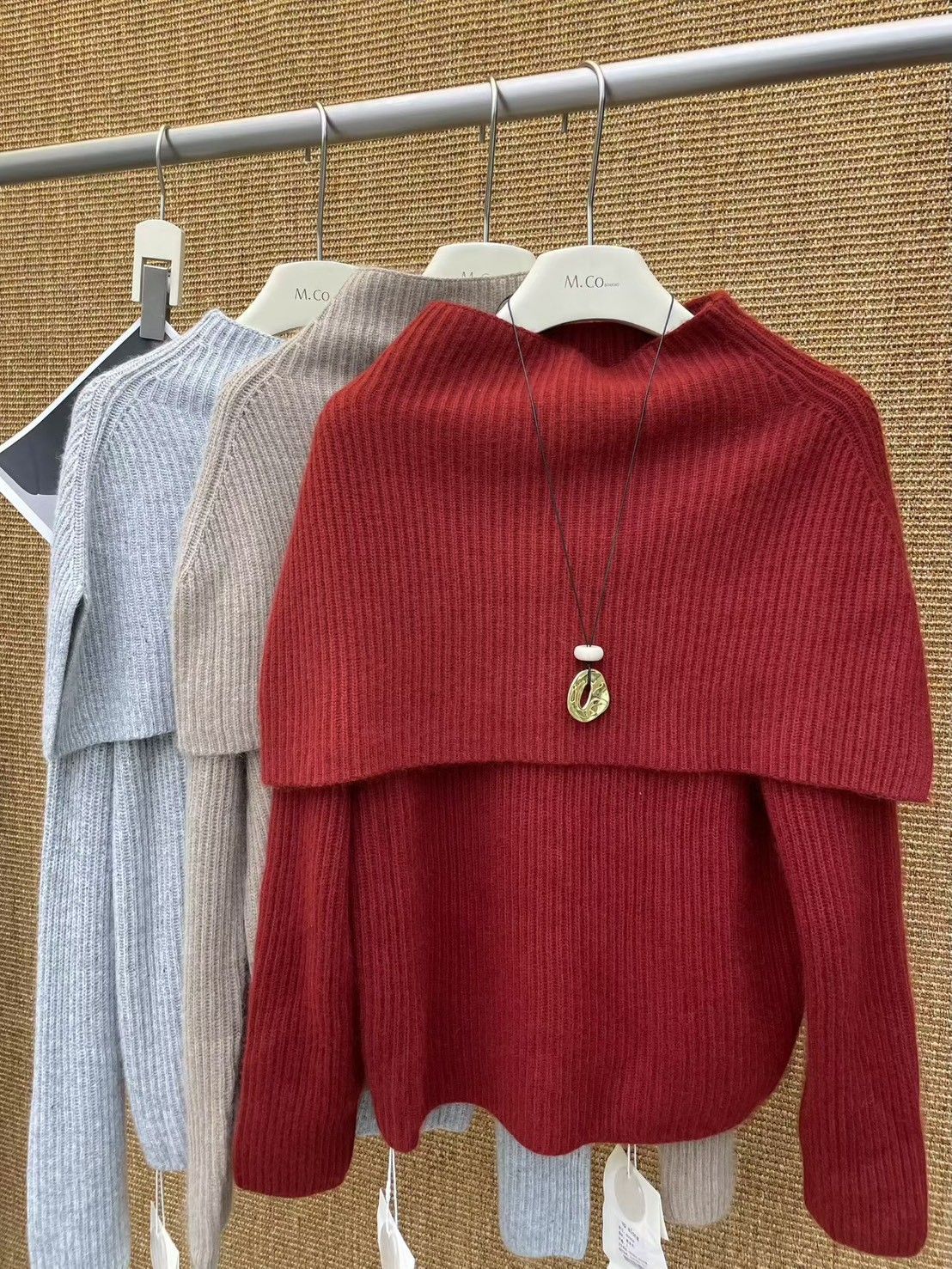 7折A025 浣熊絨披肩上衣