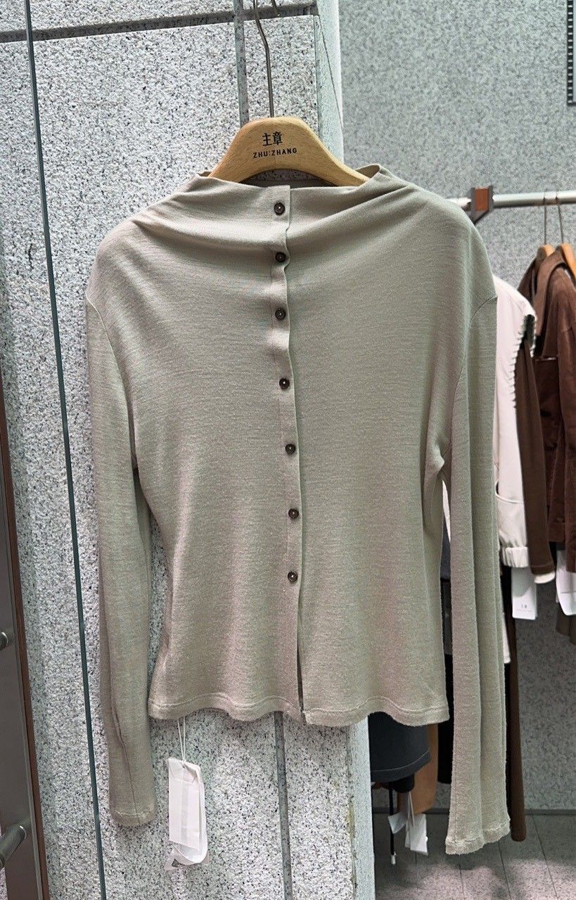 6折B020 兩面可穿排扣T恤