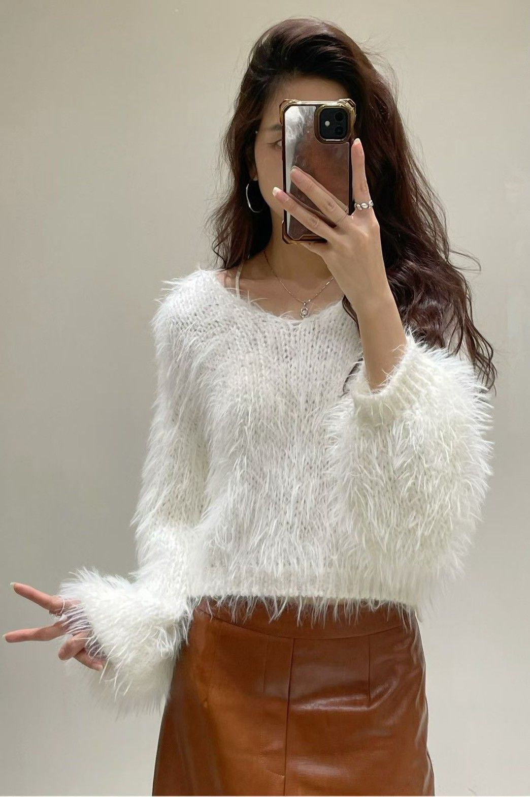 6折A024 羽感針織短版上衣