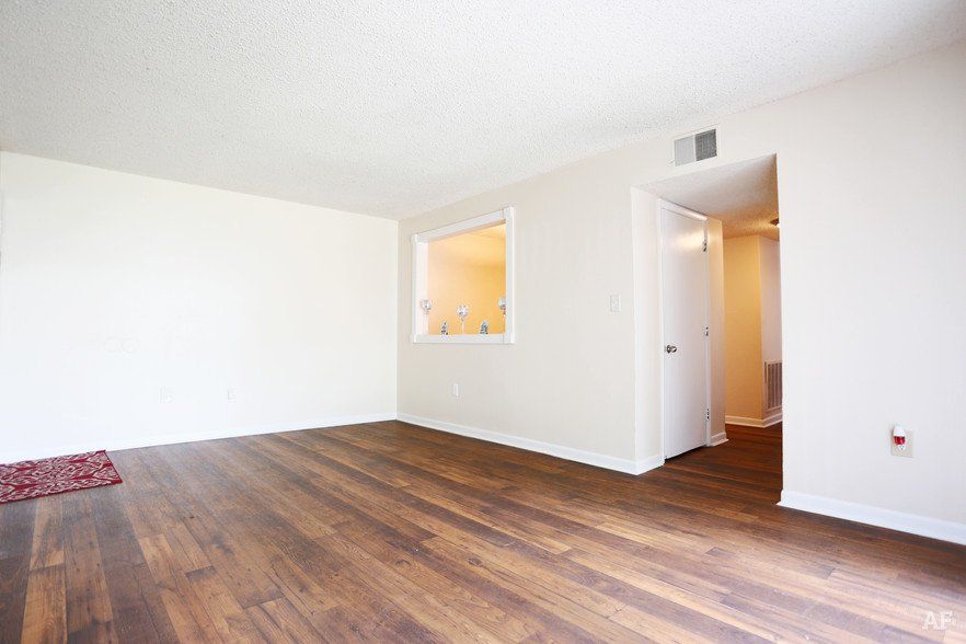 Oaks At Edgemont Interior