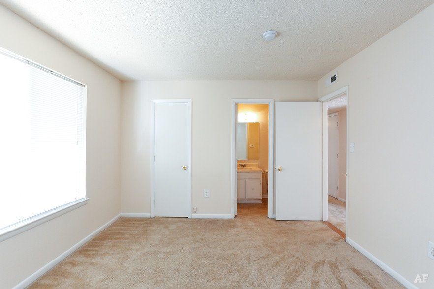 Oaks At Edgemont Interior