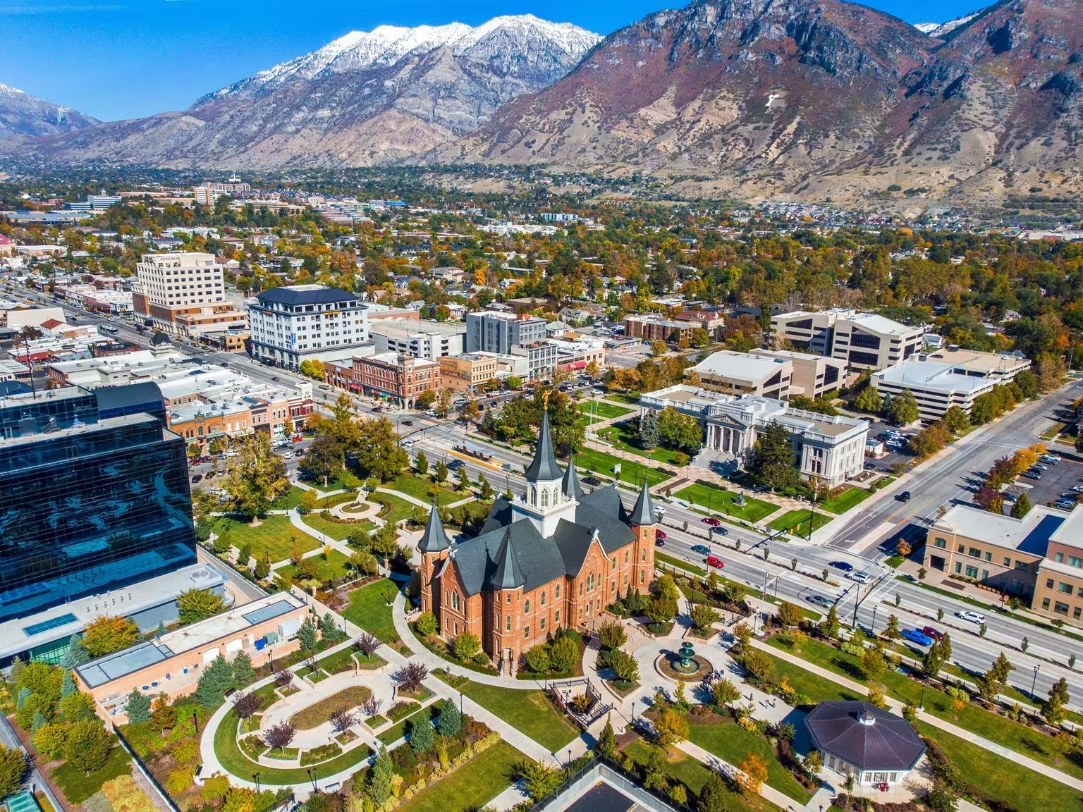 From Lehi to Provo, many newer homes in Utah County experience premature scaling in appliances without the right protection. We provide free in-home water analysis and systems built for Utah’s expanding communities.