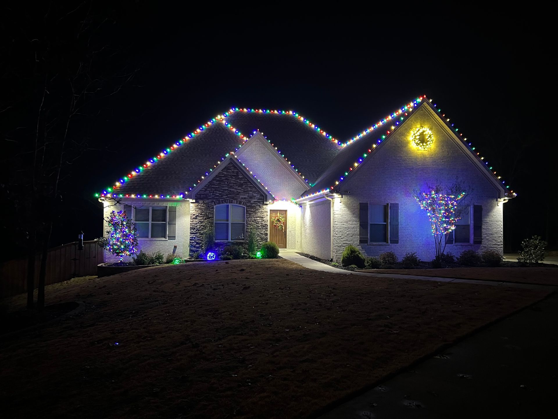 Landscape Management | Pest Control | Christmas Lights | Conway Arkansas | Central Arkansas | Near Me
