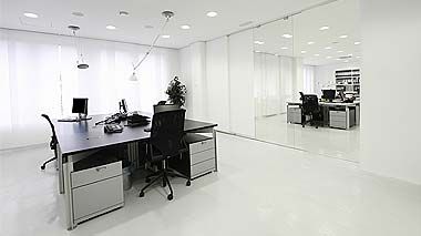  EQUIPOS DE OFICINA Y COMERCIO