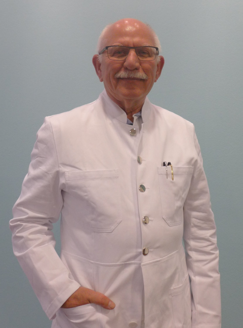 Dr.med. R. Osieka