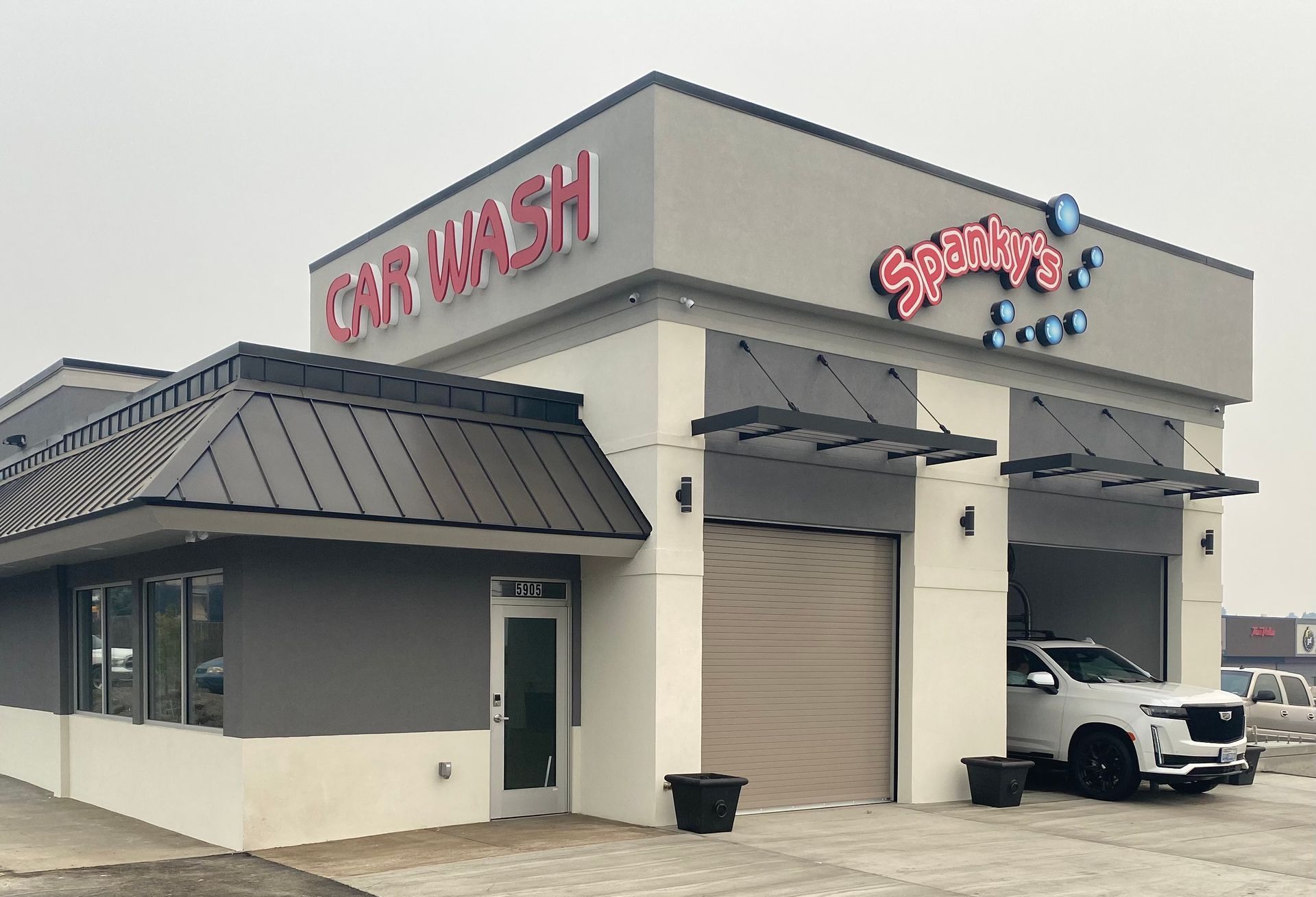 Car wash building with red 
