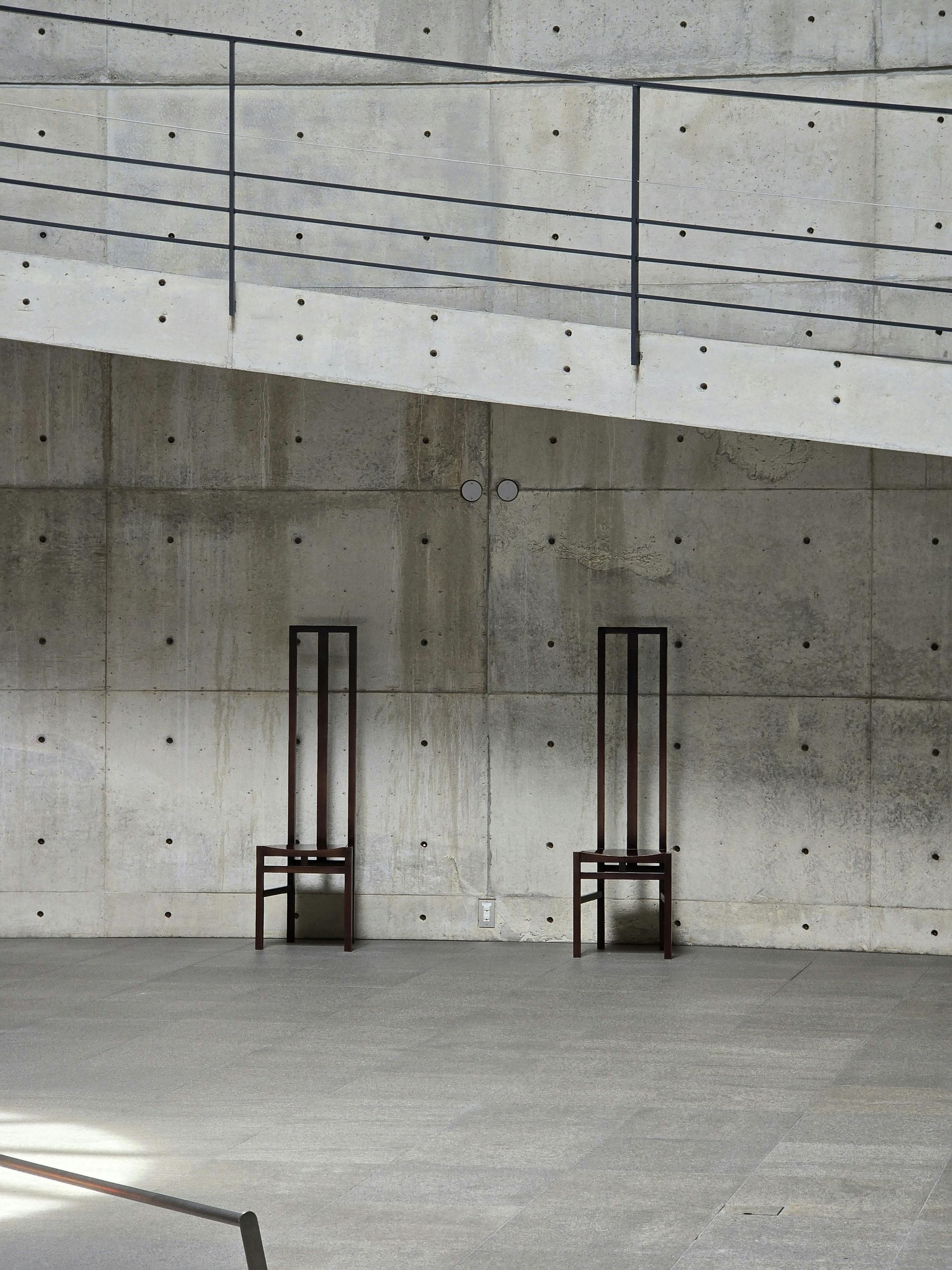 Concrete wall installation in North York