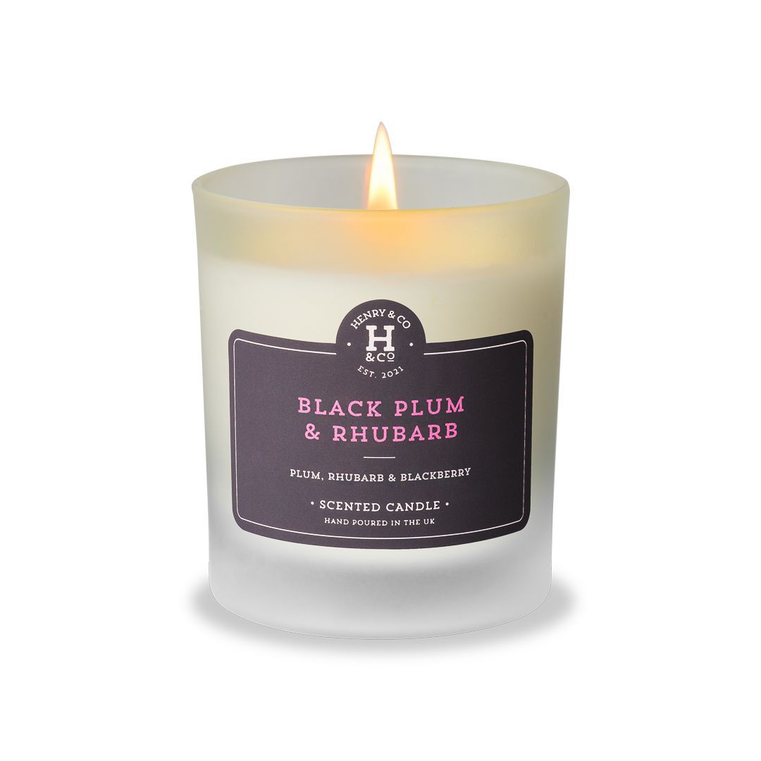 black plum & rhubarb scented candle