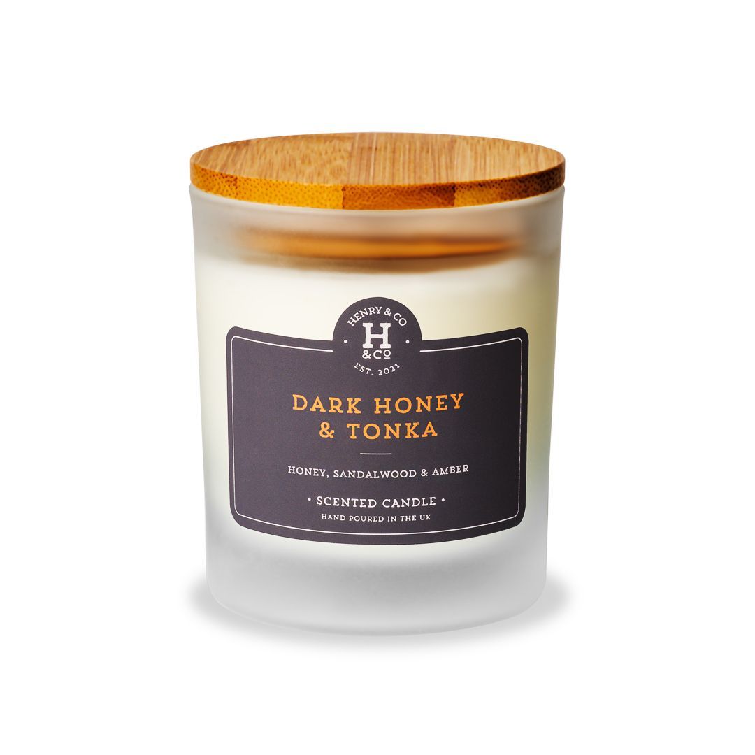 dark honey & tonka scented candle