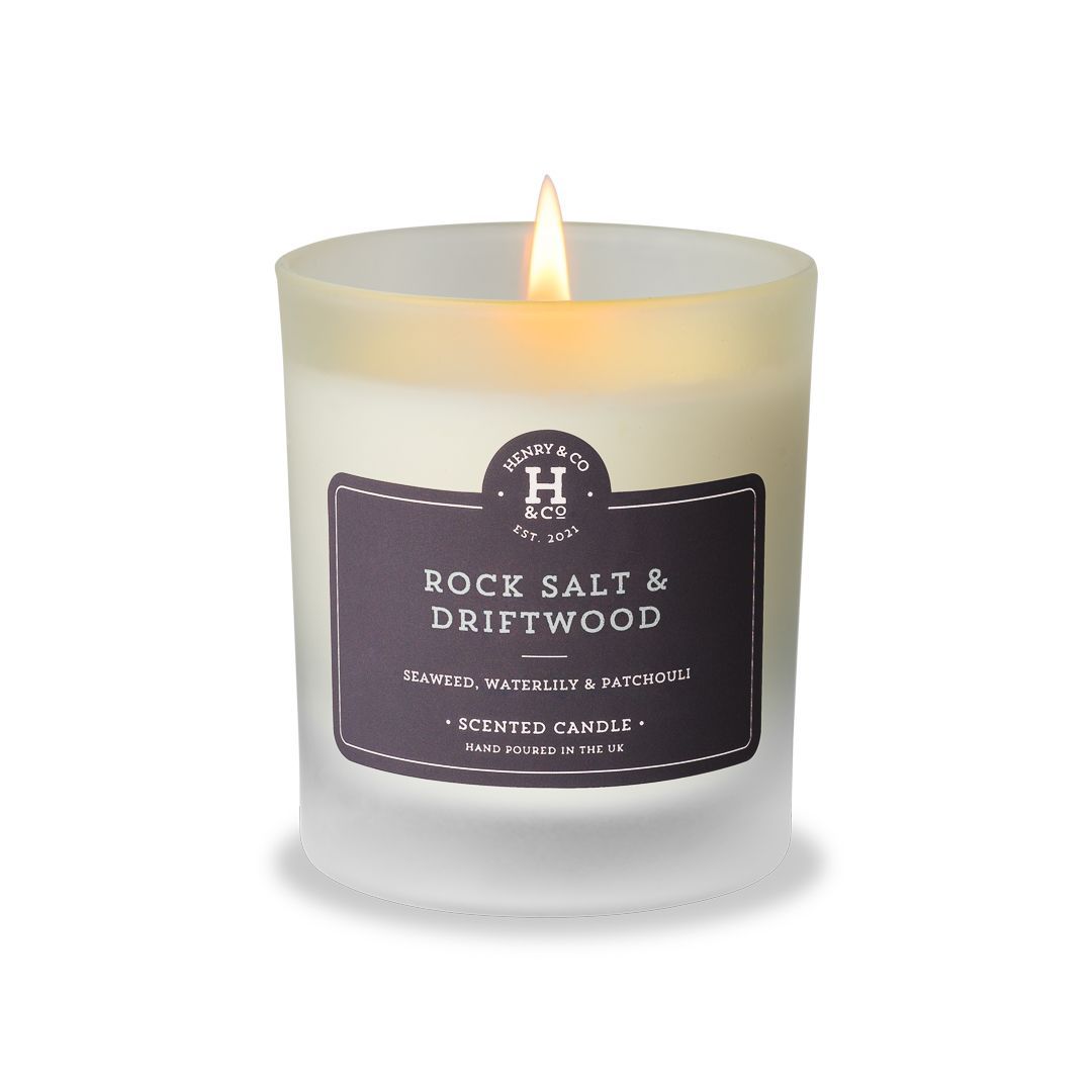 ROCKSALT & DRIFTWOOD LIT SCENTED CANDLE OUTLET