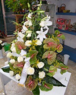 composizione floreale creata dall'agenzia