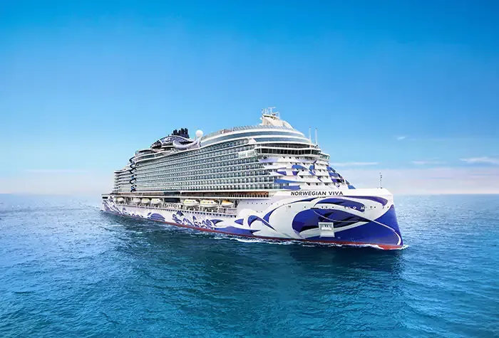 Norwegian Cruise Line cruise ship at sea