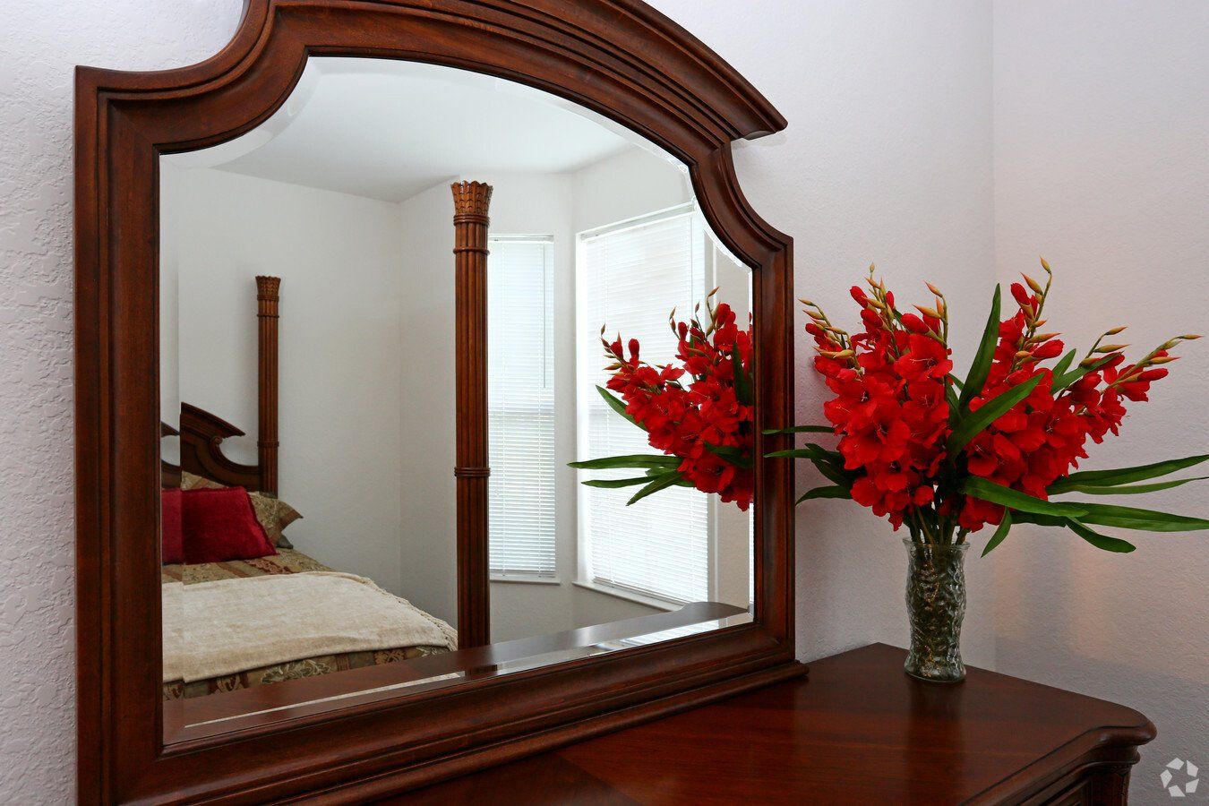 Twin oaks interior bedroom